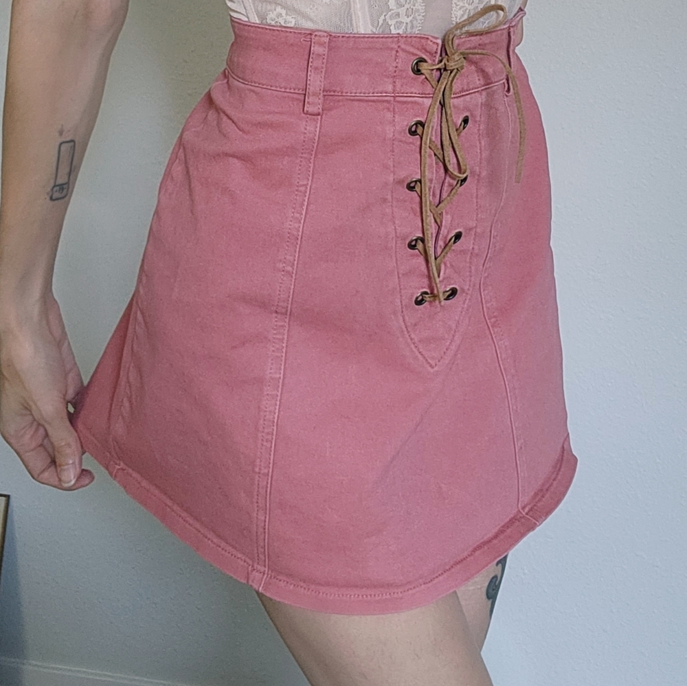 F21 vintage style pink mini skirt, 25"